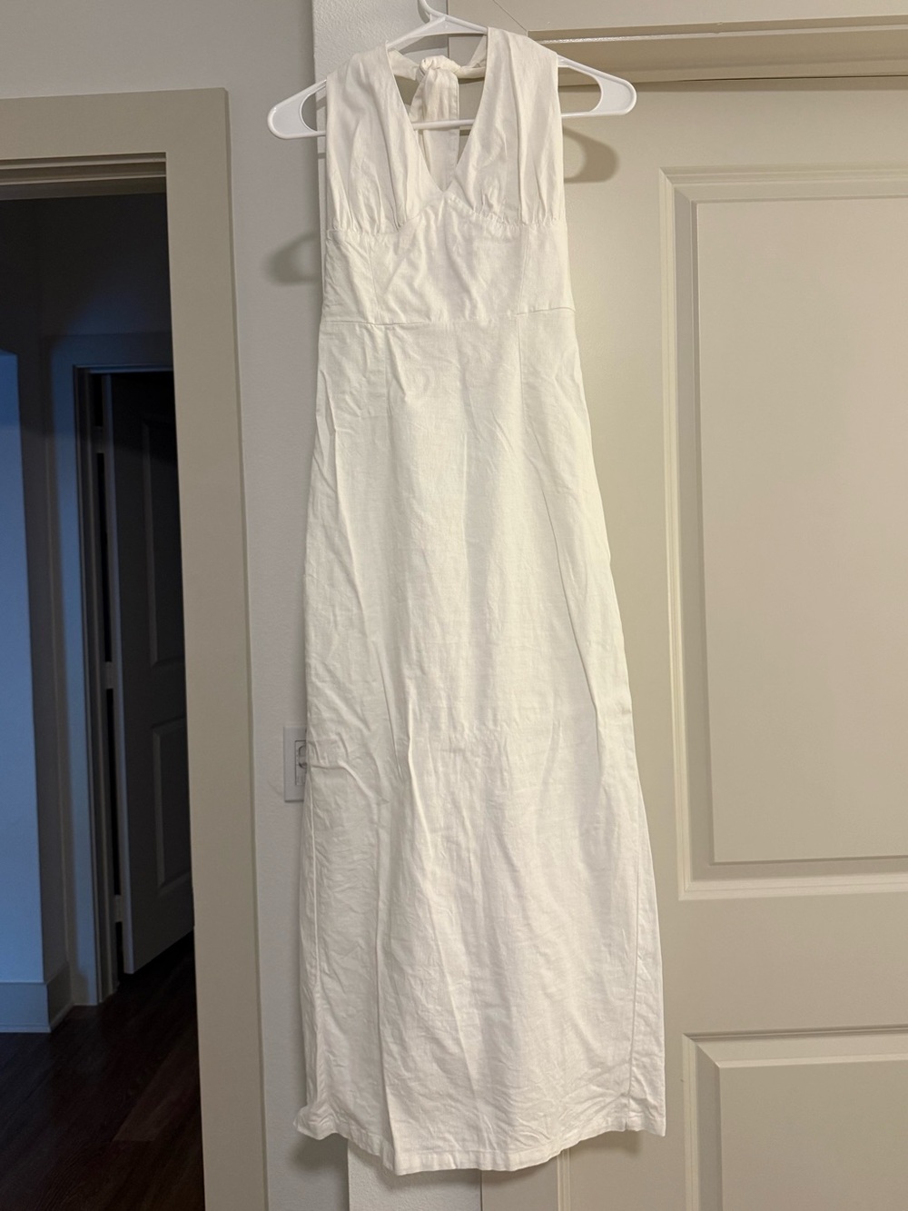 Zara White Sleeveless V-Neck Maxi Dress with Tie Back Detail